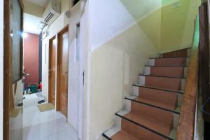 Eiffel Residence Batu Tulis 37 - Female Only