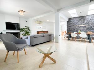 Villa Haygón Private heated pool, bbq & sauna