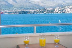 Apartment in Okrug Gornji with sea view, terrace, air conditioning, WiFi 5051-2