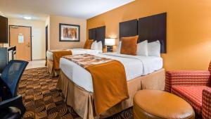 Queen Room with Two Queen Beds - Non-Smoking room in Best Western Plus Whitewater Inn
