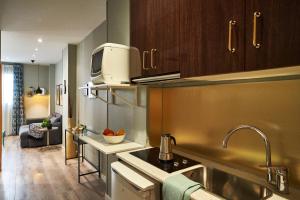 Cathedral Apartments