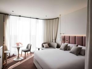 Hotel Chadstone Melbourne MGallery Collection