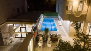 OPERA SUITES Apart Hotel