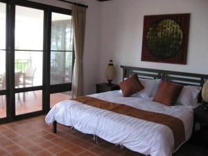 Lotus 2 Bedroom Beachfront Villa with private pool