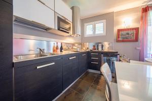 San Sivino Apartments with pool by Wonderful Italy