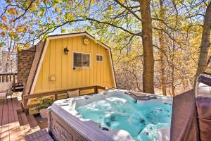 Lake Arrowhead Studio Near Hiking with Hot Tub