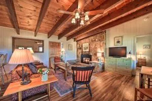 Sweet Birch Bryson City Cottage with Views - Maple Springs
