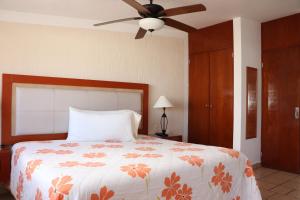 Mar Sol Bungalows & Hotel