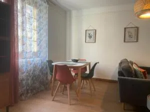 Gîte en RDC 72m2 - 2 chbres - Box Vélos - Parking - 布尔圣昂代奥