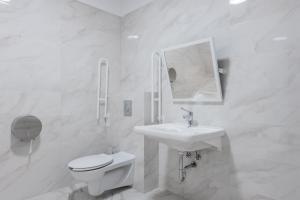 Aparthotel Pietroasa