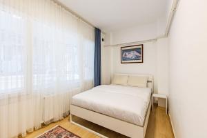 Altiyol Boga, Center of Kadıköy