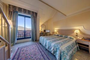 Double or Twin Room - Mountain Side room in Hotel Simplon