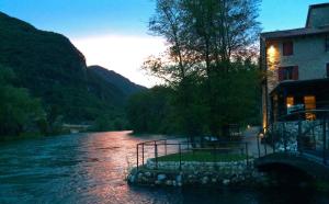 Casa sul Fiume County House