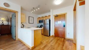 Sunstone #109 Condo