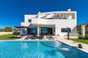 Villa Eleonora, luxury villa in Višnjan, Žužići, near Poreč 