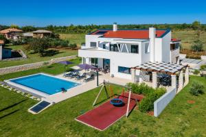 Villa Eleonora, luxury villa in Višnjan, Žužići, near Poreč