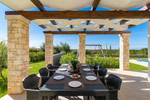 Villa Eleonora, luxury villa in Višnjan, Žužići, near Poreč