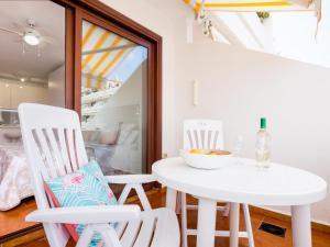 2023 Garden City, heated POOL!