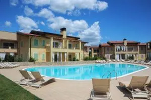 Le Corti Caterina Apartments with pool by Wonderful Italy - bedizzole