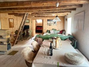 Cherz Romantic House