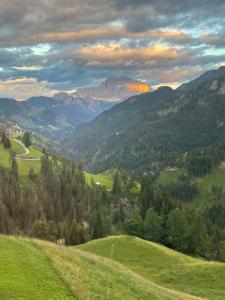 Cherz Romantic House