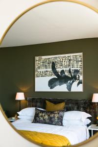 #2201 Cartwright - Creme de la Creme