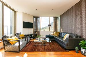 #2201 Cartwright - Creme de la Creme