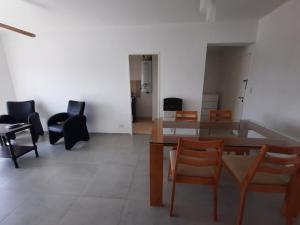 DEPARTAMENTO AMPLIO- 2 dormitorios- TANDIL