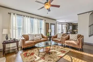 5BR With Movie & Game Rooms Near LakePoint PBR - Emerson