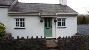 Bryn Bach - Llandyfrydog