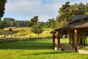 Hotels Les Hameaux De Lozere Sure Hotel Collection by Best Western : photos des chambres