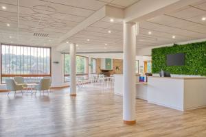 Les Hameaux De Lozere Sure Hotel Collection by Best Western