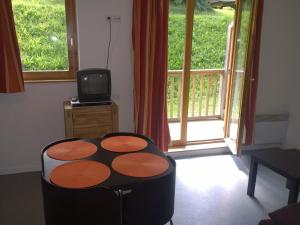 Appartements Appartement Saint-Francois-Longchamp, 2 pieces, 4 personnes - FR-1-635-27 : photos des chambres