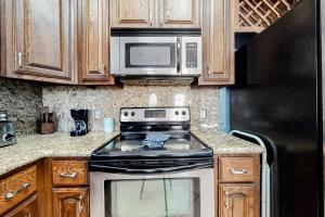 Saturn Serenity & Condo