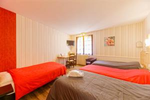 Hotels Logis Hotel de France : photos des chambres
