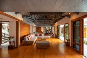 Rachawadee Surin Beach-SHA Extra Plus