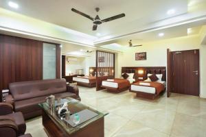 Sayaji Lodging