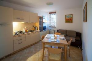 Apartament DADAJ