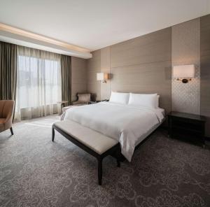 Radisson Collection Muscat, Hormuz Grand