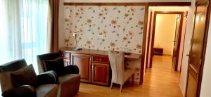 One-Bedroom Apartment room in Pensiunea Nimbus