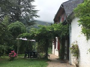 la grange avec bain nordique et sauna en pleine montagne