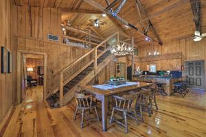 Waterfront Deck Home on Ouachita River!