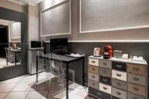 Studio Fusari a Piazza Maggiore by Wonderful Italy