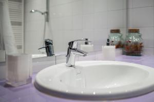 Studio Fusari a Piazza Maggiore by Wonderful Italy