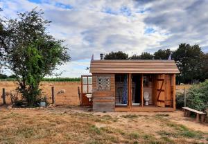 Sejours a la campagne Manoir du Bois Joly - Roulotte Gitane : photos des chambres