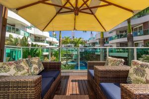 Boulevard 204A - Excelente apartamento em condomínio de luxo no centro de Bombinhas - Piscina - Jacuzzi - Academia - Portaria 24h.