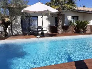 ViLLA NEUVE 115m2 ,TOUT CONFORT AVEC PiSCiNE Chauffée-JARDiNET BASSiN ARCACHON - Le Teich
