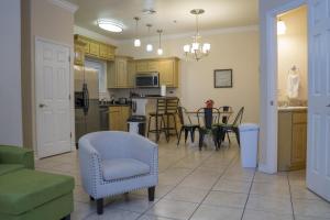 Ground Floor Condo with Pool unit A - Island Morning Sun 1