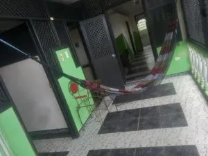 Don Ramirez - 莱蒂西亚