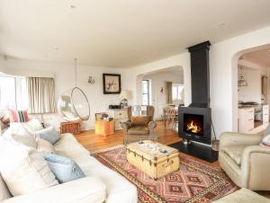 Angorfa - Trearddur Bay